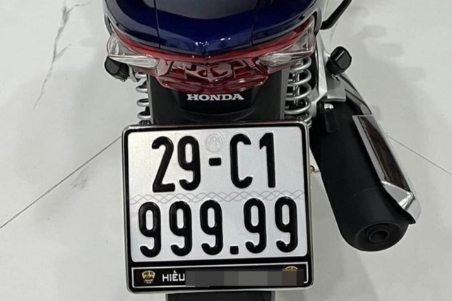 Honda Wave Alpha biển “ngũ quý 9” chốt giá 900 triệu đồng Honda Wave Alpha bien “ngu quy 9” chot gia 900 trieu dong
