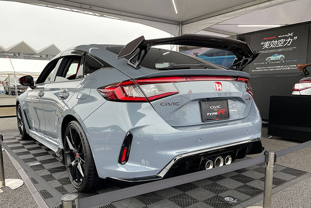 Có tiền mua Honda Civic Type R 2023 cũng phải chờ nửa năm mới được giao xe - Hình 3 Co tien mua Honda Civic Type R 2023 cung phai cho nua nam moi duoc giao xe-Hinh-3
