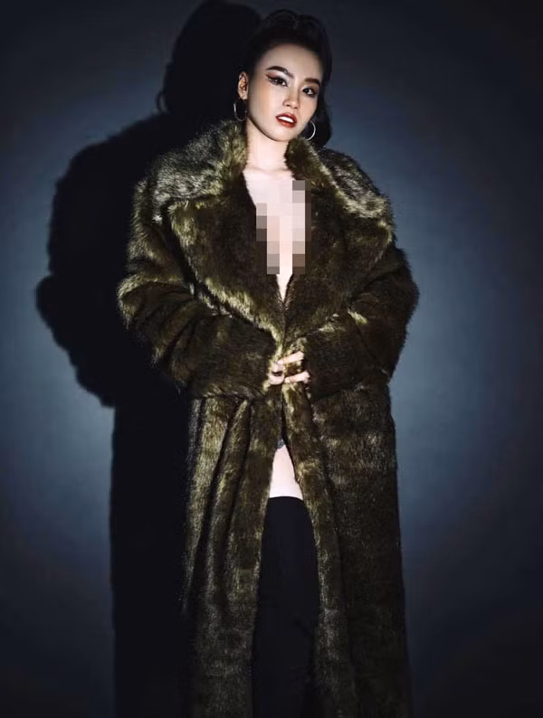 Linh Miu lai “choi troi” dien ao khoac long khong noi y-Hinh-5