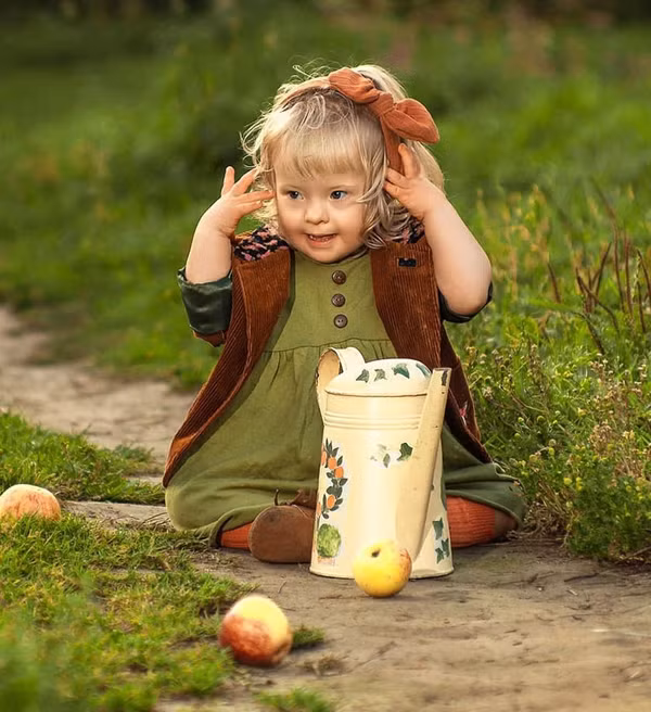 Cam phuc truoc nguoi me thiet ke trang phuc doc dao cho con bi Down-Hinh-8