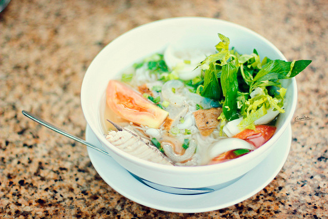 Khám phá bún sứa đặc sản Nha Trang khiến chị em mê mẩn - Hình 10 Kham pha bun sua dac san Nha Trang khien chi em me man-Hinh-10