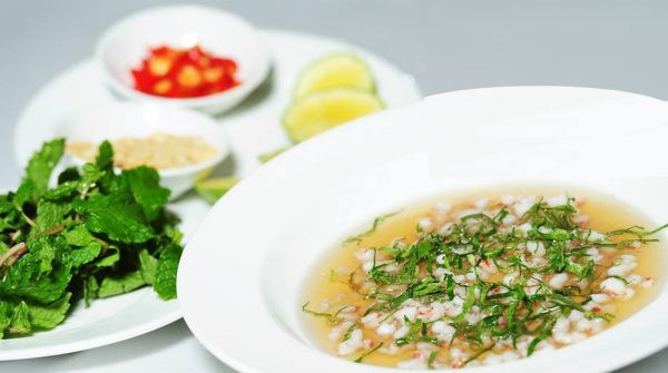 Khám phá món tiết canh tôm hùm - đặc sản Vũng Tàu ngon nức tiếng - Hình 2 Kham pha mon tiet canh tom hum - dac san Vung Tau ngon nuc tieng-Hinh-2