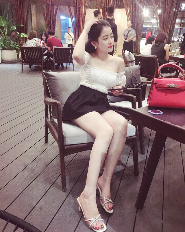 Nhan sắc hotgirl môi giới mại dâm không thua diễn viên hoa hậu - Hình 13 Nhan sac hotgirl moi gioi mai dam khong thua dien vien hoa hau-Hinh-13