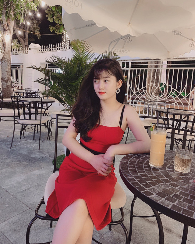 Nhan sắc hotgirl môi giới mại dâm không thua diễn viên hoa hậu - Hình 7 Nhan sac hotgirl moi gioi mai dam khong thua dien vien hoa hau-Hinh-7