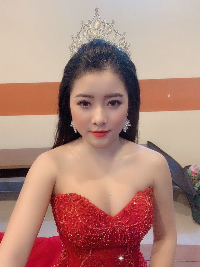 Nhan sắc hotgirl môi giới mại dâm không thua diễn viên hoa hậu - Hình 6 Nhan sac hotgirl moi gioi mai dam khong thua dien vien hoa hau-Hinh-6
