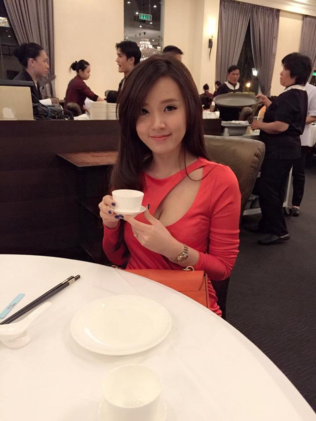 Gu thời trang khoe body cực phẩm của Midu sau đổ vỡ với thiếu gia Phan Thành - Hình 9 Gu thoi trang khoe body cuc pham cua Midu sau do vo voi thieu gia Phan Thanh-Hinh-9