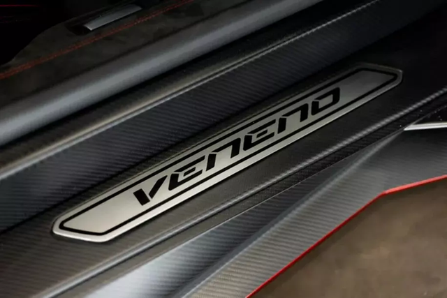 Đại gia có thể mua trả góp Lamborghini Veneno Coupe - Hình 4 Dai gia co the mua tra gop Lamborghini Veneno Coupe-Hinh-4