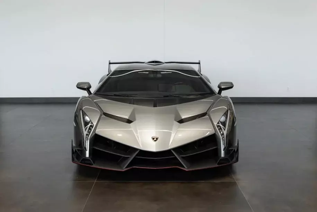 Đại gia có thể mua trả góp Lamborghini Veneno Coupe - Hình 2 Dai gia co the mua tra gop Lamborghini Veneno Coupe-Hinh-2