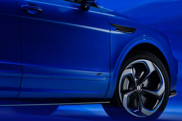 Tan muc Bentley Bentayga S mau “sapphire”-Hinh-9