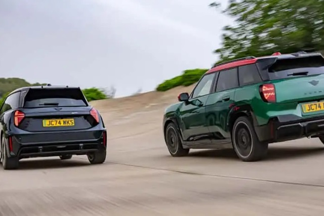 Cận cảnh MINI John Cooper Works Electric và Cooper Works Aceman - Hình 7 Can canh MINI John Cooper Works Electric va Cooper Works Aceman-Hinh-7