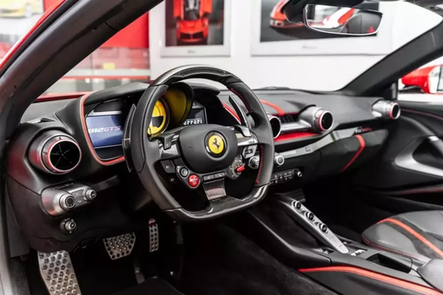 Siêu xe Ferrari 812 GTS thứ 3 sắp về Việt Nam - Hình 3 Sieu xe Ferrari 812 GTS thu 3 sap ve Viet Nam-Hinh-3