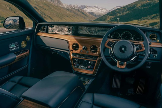 Ngắm Rolls-Royce Phantom VIII Goldfinger độc nhất vô nhị - Hình 4 Ngam Rolls-Royce Phantom VIII Goldfinger doc nhat vo nhi-Hinh-4