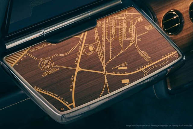 Ngắm Rolls-Royce Phantom VIII Goldfinger độc nhất vô nhị - Hình 6 Ngam Rolls-Royce Phantom VIII Goldfinger doc nhat vo nhi-Hinh-6