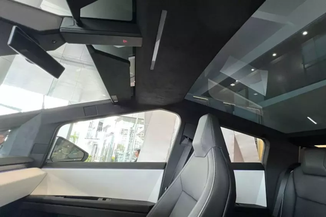 Xon xao Tesla Cybertruck tai Viet Nam, gia khong duoi 10 ty dong-Hinh-7
