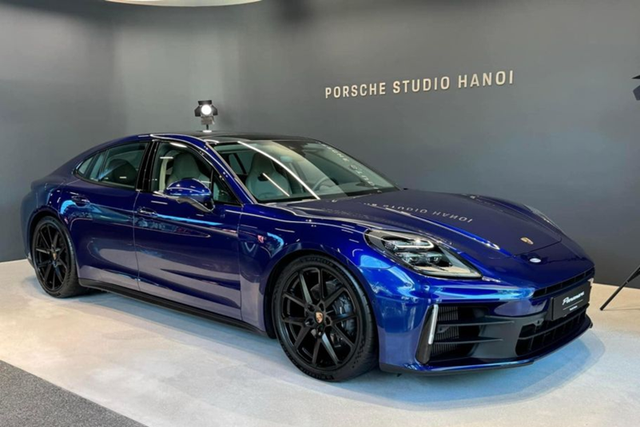 Cận cảnh Porsche Panamera 2025 có giá từ 6,42 tỷ đồng Can canh Porsche Panamera 2025 co gia tu 6,42 ty dong