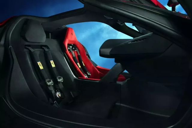 Chi tiết Ferrari F80 triệu đô với sáng tạo hoang dã - Hình 6 Chi tiet Ferrari F80 trieu do voi sang tao hoang da-Hinh-6