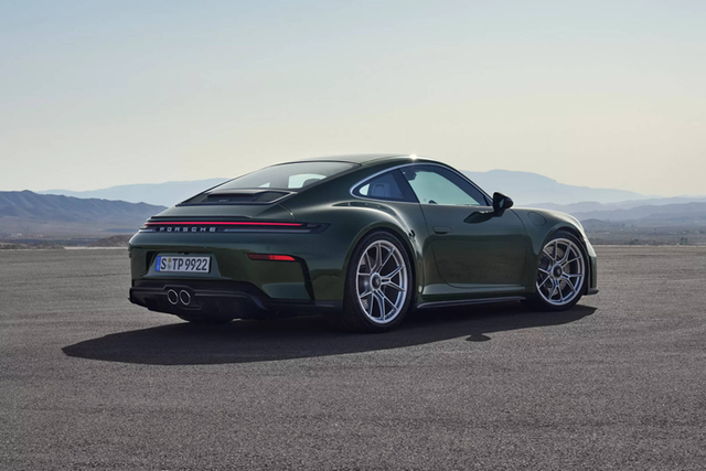 Porsche 911 GT3 2025 cái tiến nhẹ, có giá hơn 5,6 tỷ đồng - Hình 13 Porsche 911 GT3 2025 cai tien nhe, co gia hon 5,6 ty dong-Hinh-13