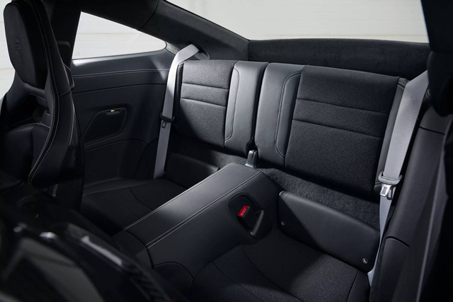 Porsche 911 GT3 2025 cái tiến nhẹ, có giá hơn 5,6 tỷ đồng - Hình 10 Porsche 911 GT3 2025 cai tien nhe, co gia hon 5,6 ty dong-Hinh-10