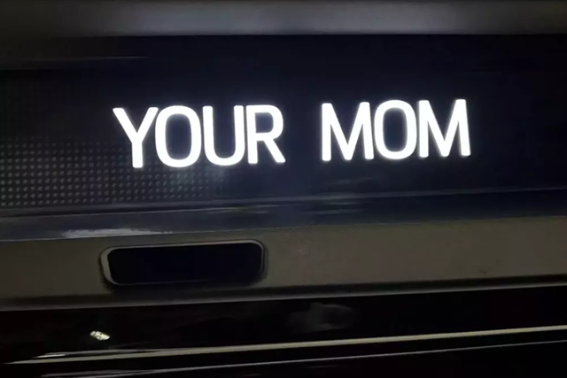 Vì sao Porsche 911 S/T của đại gia này lại trở nên hài hước nhất thế giới? - Hình 4 Vi sao Porsche 911 S/T cua dai gia nay lai tro nen hai huoc nhat the gioi?-Hinh-4