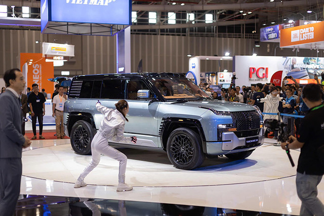 BYD ấn tượng với với dàn ôtô đậm chất công nghệ VMS 2024 - Hình 11 BYD an tuong voi voi dan oto dam chat cong nghe VMS 2024-Hinh-11