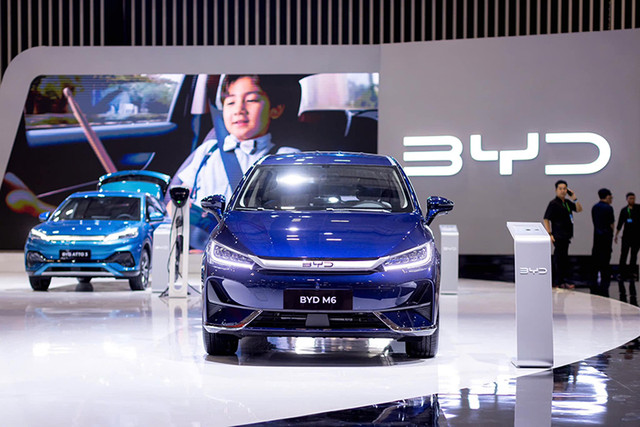 BYD ấn tượng với với dàn ôtô đậm chất công nghệ VMS 2024 - Hình 9 BYD an tuong voi voi dan oto dam chat cong nghe VMS 2024-Hinh-9