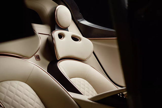 Hãng xe De Tomaso hoàn thành Hypercar P72 thương mại giá 1,6 triệu Euro - Hình 4 Hang xe De Tomaso hoan thanh Hypercar P72 thuong mai gia 1,6 trieu Euro-Hinh-4