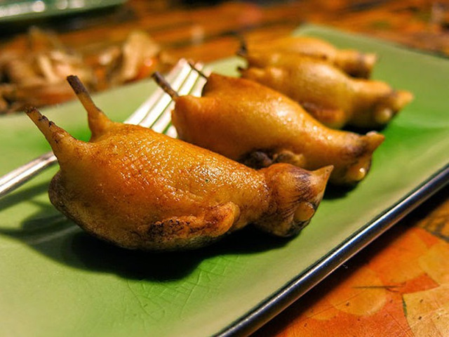 Khám phá món ăn 'đệ nhất tàn ác', ăn cũng phải trốn - Hình 9 Kham pha mon an 'de nhat tan ac', an cung phai tron-Hinh-9