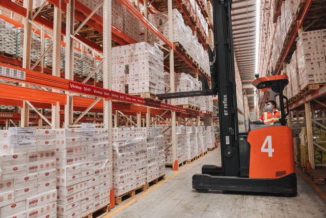 VinShop vinh danh các tiểu thương sau 3 năm "số hóa" ngành bán lẻ - Hình 3 VinShop vinh danh cac tieu thuong sau 3 nam