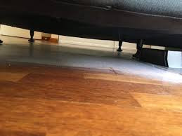 5 thứ không nên để gầm giường kẻo rước họa vào thân - Hình 2 5 thu khong nen de gam giuong keo ruoc hoa vao than-Hinh-2