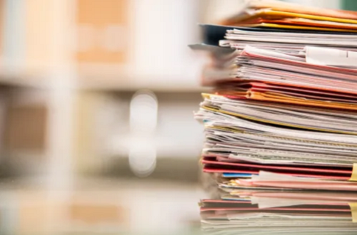 5 thứ không nên để gầm giường kẻo rước họa vào thân - Hình 6 5 thu khong nen de gam giuong keo ruoc hoa vao than-Hinh-6