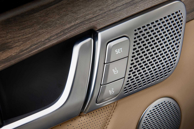 Chiêm ngưỡng nội thất sang chảnh trên Kia Mohave giá từ 912 triệu đồng - Hình 9 Chiem nguong noi that sang chanh tren Kia Mohave gia tu 912 trieu dong-Hinh-9