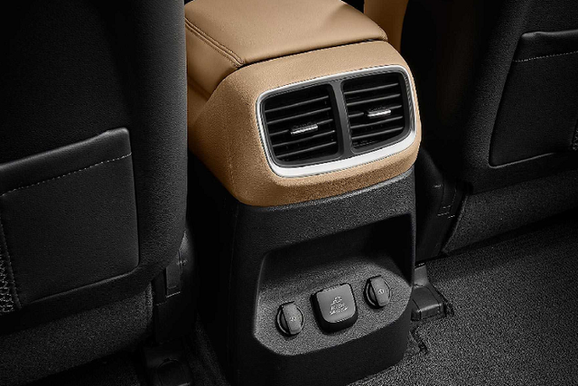 Chiêm ngưỡng nội thất sang chảnh trên Kia Mohave giá từ 912 triệu đồng - Hình 3 Chiem nguong noi that sang chanh tren Kia Mohave gia tu 912 trieu dong-Hinh-3