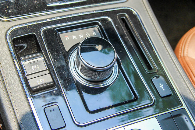 Dùng xe Zotye T600 tại Việt Nam 2 năm, lỗ 260 triệu - Hình 7 Dung xe Zotye T600 tai Viet Nam 2 nam, lo 260 trieu-Hinh-7