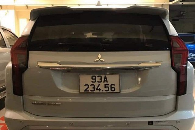 Mitsubishi Pajero Sport biển 234.56 hét giá 6,5 tỷ đồng - Hình 2 Mitsubishi Pajero Sport bien 234.56 het gia 6,5 ty dong-Hinh-2