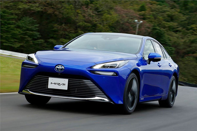 Cận cảnh Toyota Mirai 2021 mới chạy bằng hydro giá từ 1,5 tỷ đồng Can canh Toyota Mirai 2021 moi chay bang hydro gia tu 1,5 ty dong