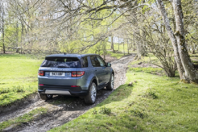 Xe sang Land Rover và Range Rover dính lỗi phải triệu hồi 3.048 xe Xe sang Land Rover va Range Rover dinh loi phai trieu hoi 3.048 xe