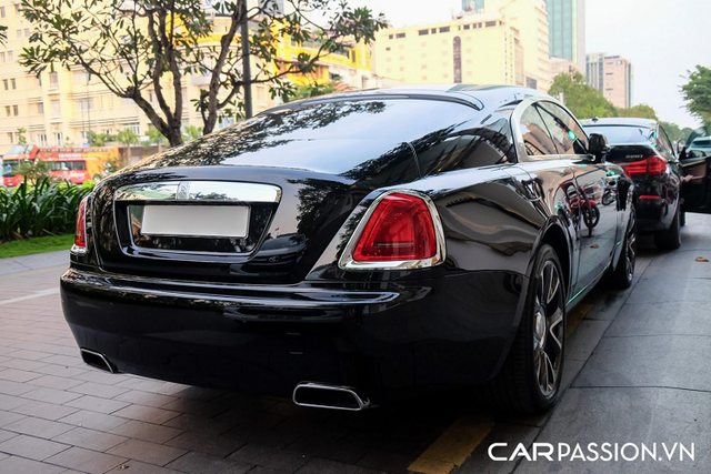 Xuất hiện Rolls-Royce Wraith Series II “hàng hiếm” tại Sài Gòn - Hình 9 Xuat hien Rolls-Royce Wraith Series II “hang hiem” tai Sai Gon-Hinh-9