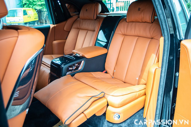 Xuất hiện Rolls-Royce Phantom VIII EWB hơn 80 tỷ ở Hà Nội - Hình 6 Xuat hien Rolls-Royce Phantom VIII EWB hon 80 ty o Ha Noi-Hinh-6