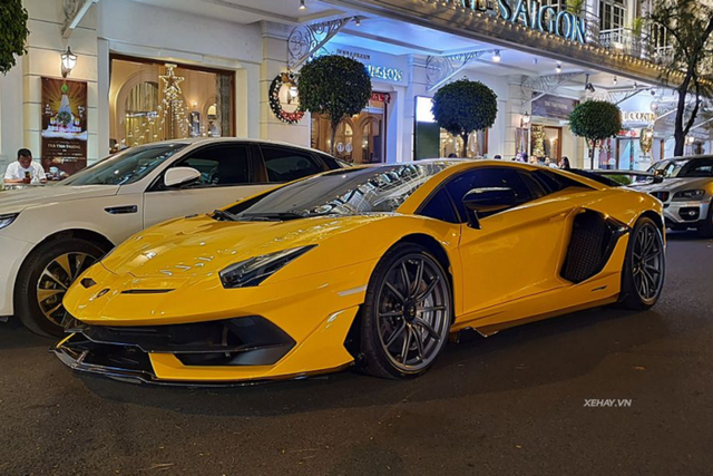 Lamborghini Aventador SVJ hơn 50 tỷ đồng tại Việt Nam độ "đồ chơi" Lamborghini Aventador SVJ hon 50 ty dong tai Viet Nam do