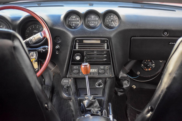 Phục chế Datsun 240Z 1971 chạy 49 năm bán được tới 2,57 tỷ đồng - Hình 4 Phuc che Datsun 240Z 1971 chay 49 nam ban duoc toi 2,57 ty dong-Hinh-4