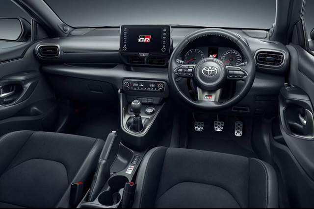 Chi tiết Toyota GR Yaris 2020 hơn 2 tỷ đồng tại Thái Lan - Hình 6 Chi tiet Toyota GR Yaris 2020 hon 2 ty dong tai Thai Lan-Hinh-6