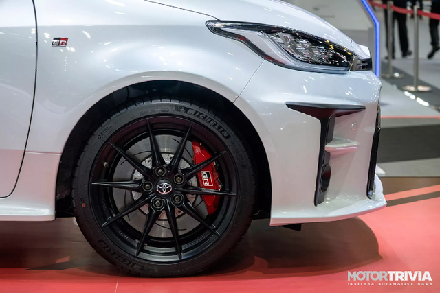Chi tiết Toyota GR Yaris 2020 hơn 2 tỷ đồng tại Thái Lan - Hình 3 Chi tiet Toyota GR Yaris 2020 hon 2 ty dong tai Thai Lan-Hinh-3