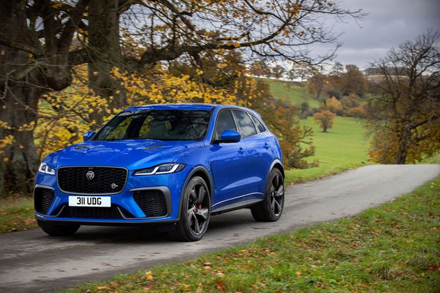 Chi tiết phiên bản hàng đầu Jaguar F-Pace SVR 2021 chỉ cần 3,8 giây để bứt tốc - Hình 5 Chi tiet phien ban hang dau Jaguar F-Pace SVR 2021 chi can 3,8 giay de but toc-Hinh-5