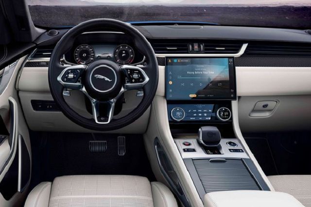 Chi tiết phiên bản hàng đầu Jaguar F-Pace SVR 2021 chỉ cần 3,8 giây để bứt tốc - Hình 4 Chi tiet phien ban hang dau Jaguar F-Pace SVR 2021 chi can 3,8 giay de but toc-Hinh-4