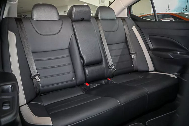 Nissan Sunny 2020 dưới 600 triệu tại Việt Nam ra mắt tháng 11? - Hình 6 Nissan Sunny 2020 duoi 600 trieu tai Viet Nam ra mat thang 11?-Hinh-6