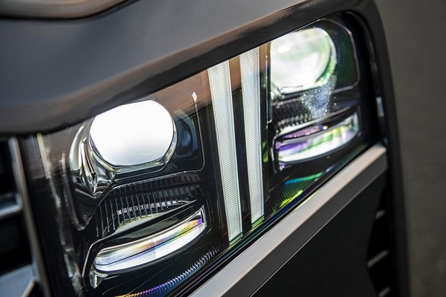 Ngắm Hyundai SantaFe 2021 mới sắp bán ở Việt Nam - Hình 10 Ngam Hyundai SantaFe 2021 moi sap ban o Viet Nam-Hinh-10