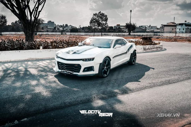 Chi tiết Chevrolet Camaro RS độ đẹp nhất Việt Nam - Hình 3 Chi tiet Chevrolet Camaro RS do dep nhat Viet Nam-Hinh-3
