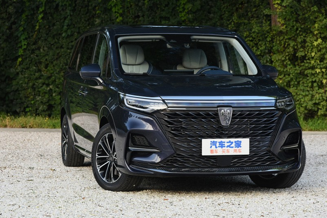 Cận cảnh MPV cỡ lớn Roewe iMax8 chỉ 655 triệu đồng tại Trung Quốc Can canh MPV co lon Roewe iMax8 chi 655 trieu dong tai Trung Quoc