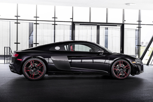 Siêu xe Audi R8 RWD phiên bản mới có giá hơn 4,24 tỷ đồng - Hình 3 Sieu xe Audi R8 RWD phien ban moi co gia hon 4,24 ty dong-Hinh-3