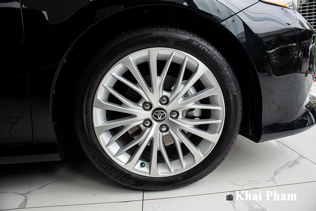 Chi tiết Toyota Camry XLE nhập Mỹ hơn 2,6 tỷ tại Việt Nam - Hình 12 Chi tiet Toyota Camry XLE nhap My hon 2,6 ty tai Viet Nam-Hinh-12